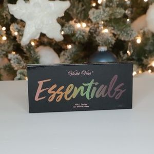 Violet Voss Essentials Eyeshadow Palette